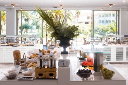 Grécko Chalkidiki Kassandra Palace & Spa 12 dňový pobyt Polpenzia Letecky Letisko: Praha October 2025 ( 1/10/25-12/10/25)