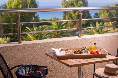 Grécko Chalkidiki Kassandra Palace & Spa 12 dňový pobyt Polpenzia Letecky Letisko: Praha October 2025 ( 1/10/25-12/10/25)