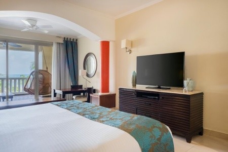 Jamajka Montego Bay Joia Rose Hall By Iberostar 9 dňový pobyt All Inclusive Letecky Letisko: Praha March 2026 (12/03/26-20/03/26)