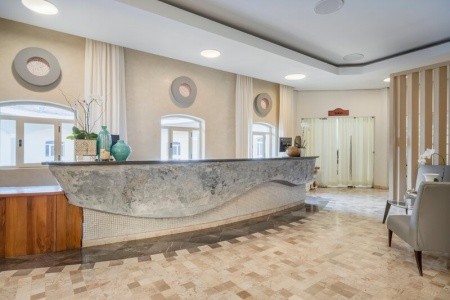 Jamajka Montego Bay Joia Rose Hall By Iberostar 9 dňový pobyt All Inclusive Letecky Letisko: Praha March 2026 (12/03/26-20/03/26)