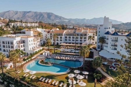 La Zambra Resort
