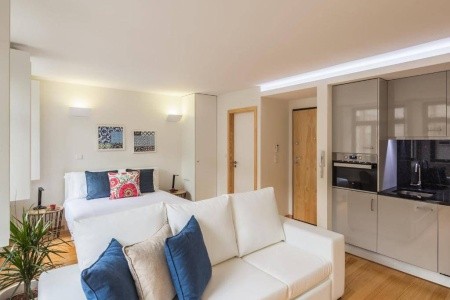 Portugalsko  Insitu - Trindade 5 dňový pobyt Raňajky Letecky Letisko: Praha January 2026 ( 6/01/26-10/01/26)