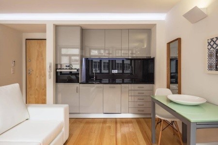 Portugalsko  Insitu - Trindade 5 dňový pobyt Raňajky Letecky Letisko: Praha January 2026 ( 6/01/26-10/01/26)