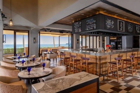 Spojené arabské emiráty Fujairah Intercontinental Fujairah Resort 5 dňový pobyt Raňajky Letecky Letisko: Praha April 2026 ( 7/04/26-11/04/26)