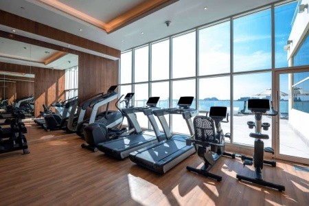 Spojené arabské emiráty Ras Al Khaimah Radisson Resort Ras Al Khaimah Marjan Island 6 dňový pobyt Raňajky Letecky Letisko: Praha February 2026 ( 9/02/26-14/02/26)