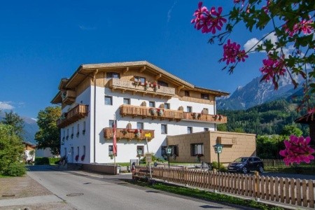 Der Dolomitenhof (Tristach)