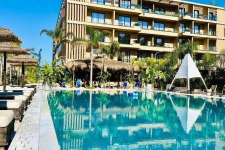 Regina Palm Resort