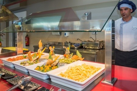 Kanárske ostrovy Tenerife Hovima Costa Adeje 6 dňový pobyt All Inclusive Letecky Letisko: Budapešť May 2026 (13/05/26-18/05/26)