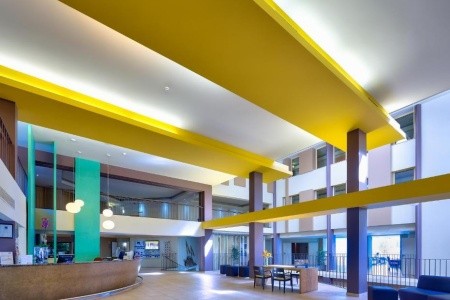 Madeira Caniço The Views Oasis 8 dňový pobyt Polpenzia Letecky Letisko: Budapešť September 2026 ( 7/09/26-14/09/26)