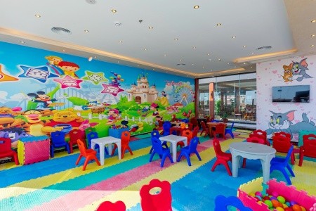 Egypt Hurghada Rewaya Majestic Resort 12 dňový pobyt All Inclusive Letecky Letisko: Viedeň April 2026 ( 8/04/26-19/04/26)