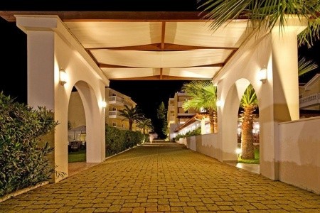 Galaxy Hotel Bw Premier Collection - 15