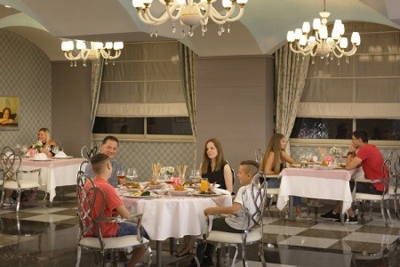 Turecko Side Royal Alhambra Palace 12 dňový pobyt Ultra All inclusive Letecky Letisko: Varšava August 2026 ( 6/08/26-17/08/26)