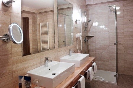 Slovinsko Portorož Apollo 6 dňový pobyt Polpenzia Vlastná August 2026 (29/08/26- 3/09/26)