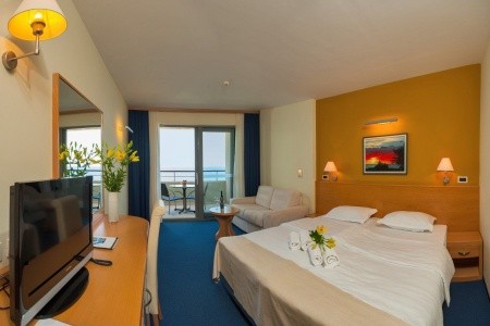 Chorvátsko Makarská riviéra Saudade 7 dňový pobyt Polpenzia Vlastná August 2026 ( 4/08/26-10/08/26)