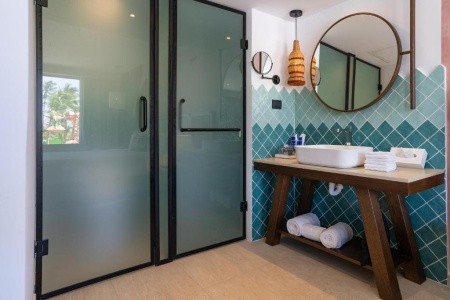 Tropical Deluxe Princess - 17