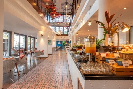 Mercure Maldives Kooddoo Resort - 12