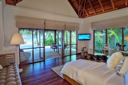 Maldivy Severný Atol Male Huvafen Fushi 12 dňový pobyt Plná penzia Letecky Letisko: Praha February 2026 ( 9/02/26-20/02/26)