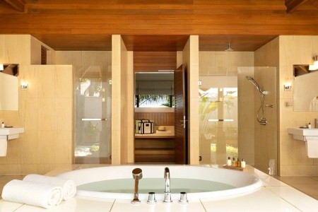 Maldivy Severný Atol Male Huvafen Fushi 12 dňový pobyt Plná penzia Letecky Letisko: Praha February 2026 ( 9/02/26-20/02/26)