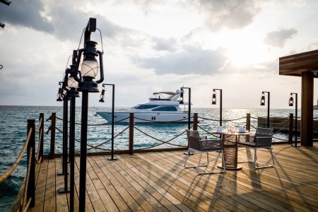 Maldivy  Intercontinental Maldives Maamunagau Resort 13 dňový pobyt Plná penzia Letecky Letisko: Praha July 2026 (25/07/26- 6/08/26)