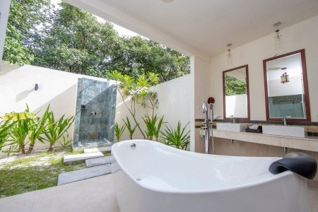 Furaveri Island Resort & Spa (Raa Atoll) - 9