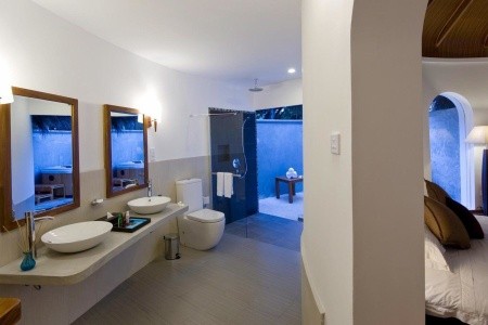 Kuramathi Island Resort - 10