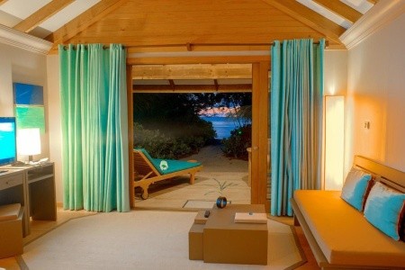 Canareef Resort Maldives (Herathera) - 12