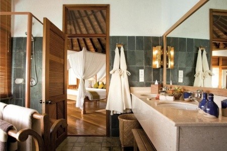 Maldivy  Coco Palm Dhuni Kolhu 10 dňový pobyt Polpenzia Letecky Letisko: Praha December 2025 (19/12/25-28/12/25)