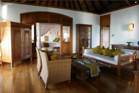 Maldivy  Coco Palm Dhuni Kolhu 10 dňový pobyt Polpenzia Letecky Letisko: Praha December 2025 (19/12/25-28/12/25)