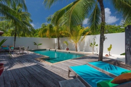 Maldivy Lhaviyani Atol Kuredu Island Resort 9 dňový pobyt Plná penzia Letecky Letisko: Praha May 2026 (18/05/26-26/05/26)