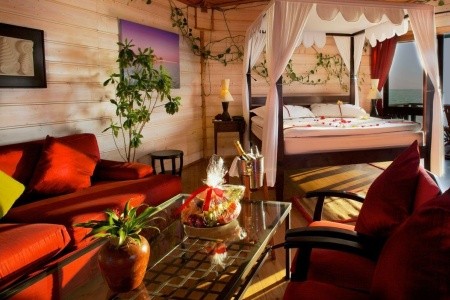 Maldivy Lhaviyani Atol Kuredu Island Resort 9 dňový pobyt Plná penzia Letecky Letisko: Praha May 2026 (18/05/26-26/05/26)