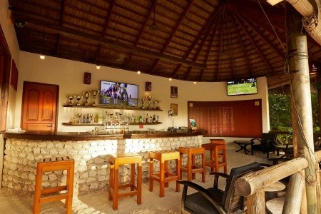 Maldivy Lhaviyani Atol Kuredu Island Resort 9 dňový pobyt Plná penzia Letecky Letisko: Praha May 2026 (18/05/26-26/05/26)