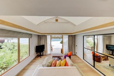 Maldivy  Cinnamon Hakuraa Huraa 9 dňový pobyt Ultra All inclusive Letecky Letisko: Budapešť January 2027 (29/01/27- 6/02/27)