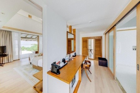 Maldivy  Cinnamon Hakuraa Huraa 9 dňový pobyt Ultra All inclusive Letecky Letisko: Budapešť January 2027 (29/01/27- 6/02/27)