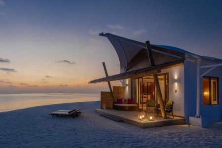 Maldivy  Cinnamon Hakuraa Huraa 9 dňový pobyt Ultra All inclusive Letecky Letisko: Budapešť January 2027 (29/01/27- 6/02/27)