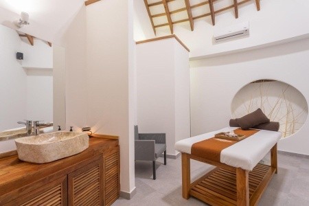 Cinnamon Velifushi Maldives - 16