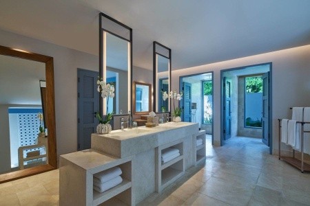 Maldivy  Raffles Maldives Meradhoo Resort 13 dňový pobyt Polpenzia Letecky Letisko: Praha February 2026 (27/02/26-11/03/26)