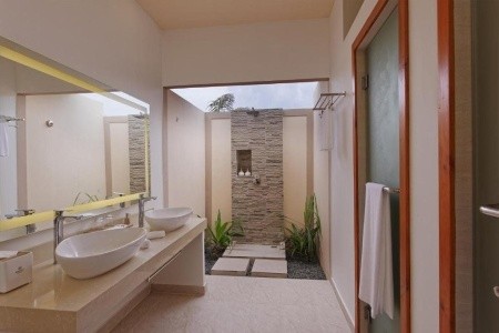 Maldivy  Brennia Kottefaru Resort (Raa Atol) 6 dňový pobyt All Inclusive Letecky Letisko: Praha September 2026 (14/09/26-19/09/26)