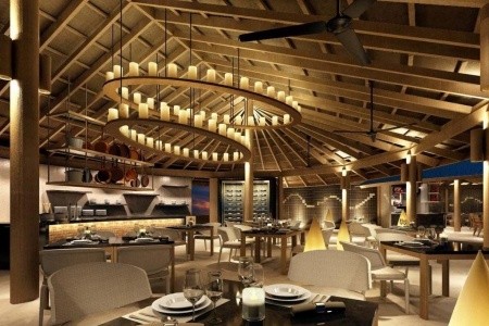 Maldivy Severný Atol Male Centara Ras Fushi Resort A Spa 16 dňový pobyt Raňajky Letecky Letisko: Praha October 2026 ( 5/10/26-20/10/26)