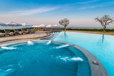 Thajsko Pattaya Dusit Thani Pattaya Resort 17 dňový pobyt Bez stravy Letecky Letisko: Praha March 2026 (18/03/26- 3/04/26)