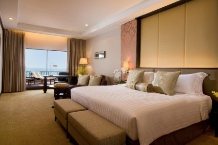 Thajsko Pattaya Dusit Thani Pattaya Resort 17 dňový pobyt Bez stravy Letecky Letisko: Praha March 2026 (18/03/26- 3/04/26)