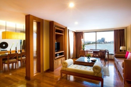 Thajsko Pattaya Dusit Thani Pattaya Resort 17 dňový pobyt Bez stravy Letecky Letisko: Praha March 2026 (18/03/26- 3/04/26)