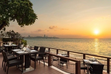 Thajsko Pattaya Dusit Thani Pattaya Resort 17 dňový pobyt Bez stravy Letecky Letisko: Praha March 2026 (18/03/26- 3/04/26)