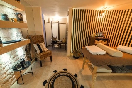 Poľsko Krakov Logos 10 dňový pobyt Raňajky Vlastná December 2025 ( 8/12/25-17/12/25)