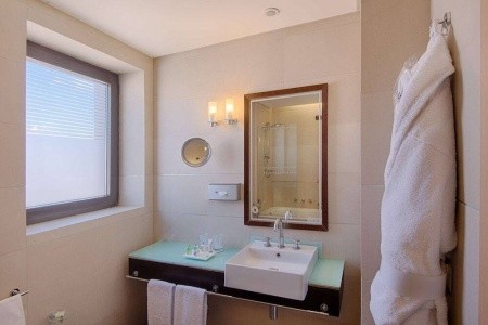 Taliansko Sicília Nh Catania Centro 4 dňový pobyt Raňajky Letecky Letisko: Praha February 2026 ( 4/02/26- 7/02/26)