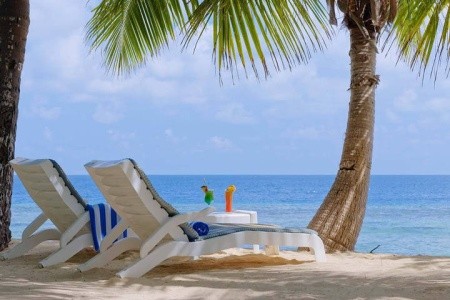 Maldivy  Equator Village 9 dňový pobyt Polpenzia Letecky Letisko: Praha March 2026 ( 2/03/26-10/03/26)