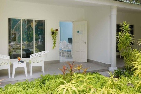 Maldivy  Equator Village 9 dňový pobyt Polpenzia Letecky Letisko: Praha March 2026 ( 2/03/26-10/03/26)