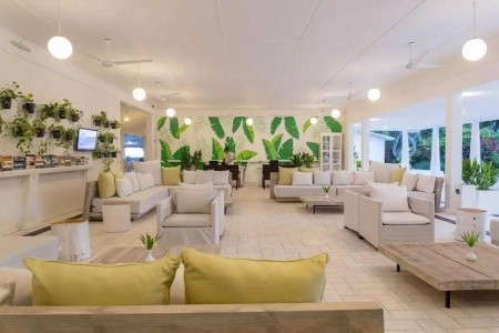 Maldivy  Equator Village 9 dňový pobyt Polpenzia Letecky Letisko: Praha March 2026 ( 2/03/26-10/03/26)