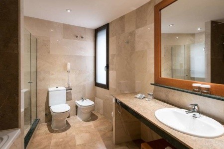 Španielsko Barcelona Catalonia Barcelona 505 15 dňový pobyt Polpenzia Letecky Letisko: Praha September 2025 (23/09/25- 7/10/25)