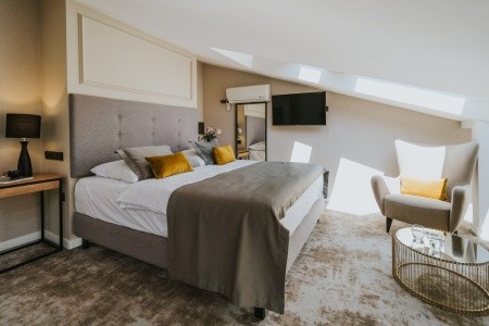 Poľsko Krakov Wawel Queen 5 dňový pobyt Raňajky Vlastná October 2025 (29/10/25- 2/11/25)