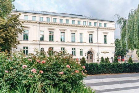 Altus Palace